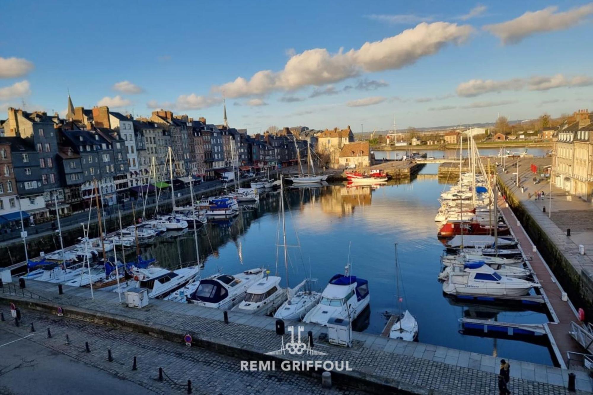 Appartement Racing The Wind Breathtaking Port View 2 Pers à Honfleur Extérieur photo